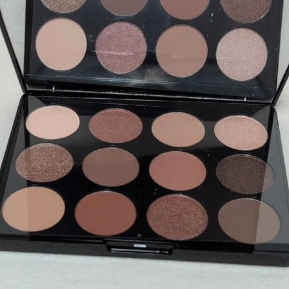 Laura Geller The Wearables*BEAUTY BASICS 12 Multi Finish Eyeshadows 18g NIB - Picture 2 of 12